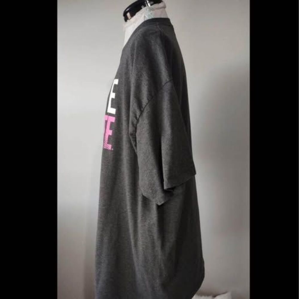 2X Hanes Gray Tee-Shirt (I Love Tennessee T) length=31” pit-pit=25” C5626 - Picture 3 of 5